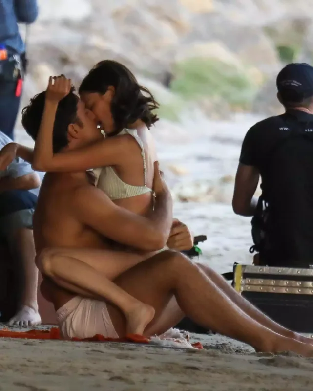 Filmlərindən kamera arxası görüntülər yayıldı