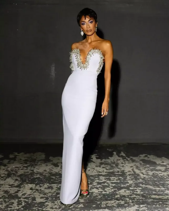 Şerzinger Rüfətin kolleksiyasından geyindi