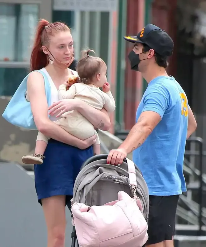 Keçmiş xanımı həmcinsi ilə eşq yaşayır