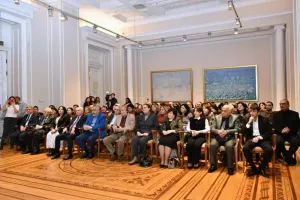 Bu sərginin açılışı keçirilib