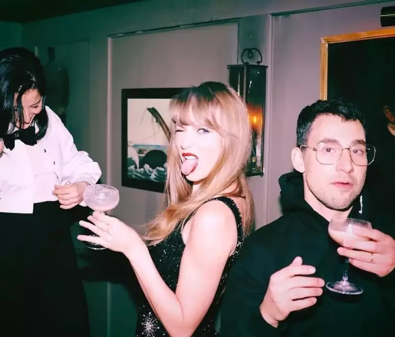 Ad gününü qeyd etdi