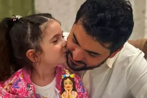 Elşəndən qızına təbrik