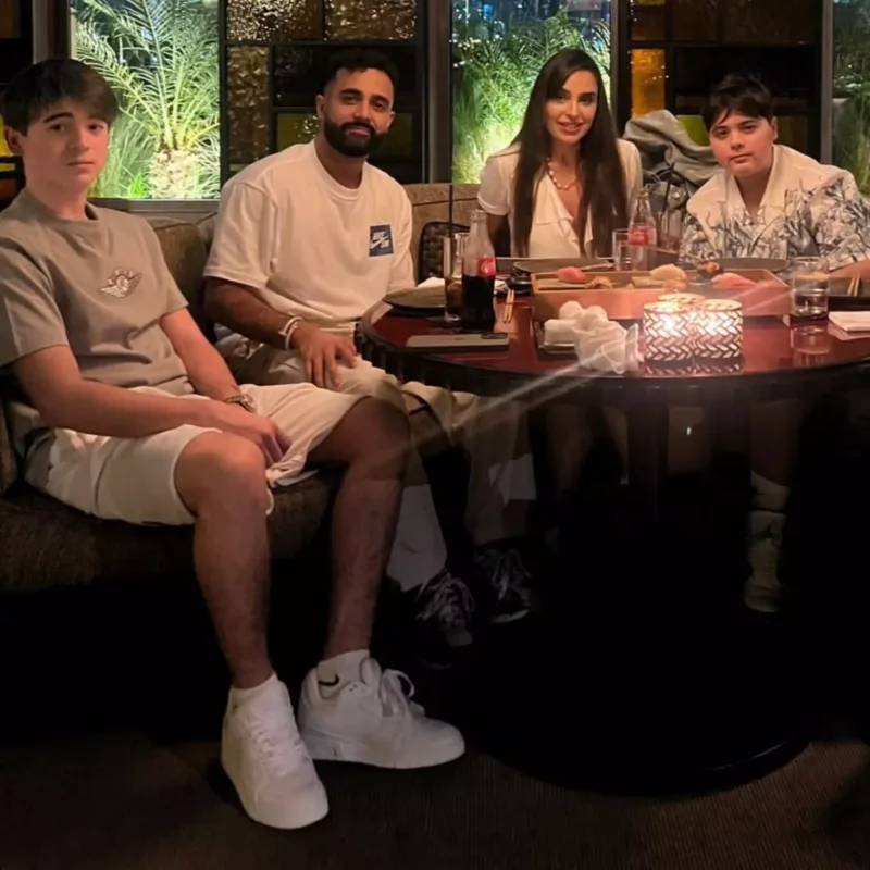 Hüseyn Leyla Əliyeva və övladları ilə bir arada…