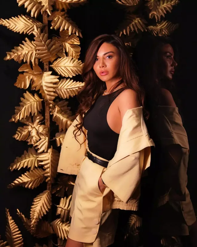 “Səhərimi xoş qədəmlə açdım”