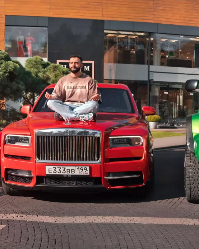 50 min manat hesab ödəyib