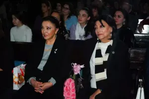 “Sənətin işığında” təqdim olundu