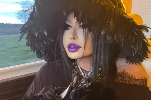 “Ərimi başqa qadınla çılpaq tutdum”