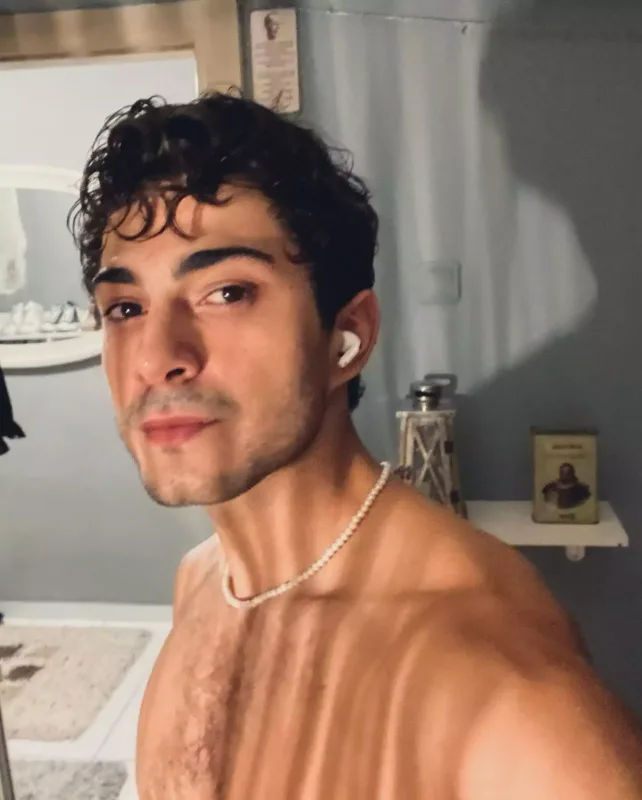 Gənc aktyor sosial şəbəkələrin gündəmində