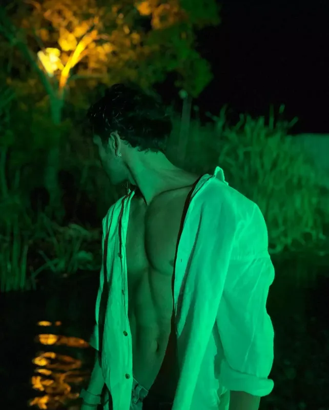 Gənc aktyor sosial şəbəkələrin gündəmində