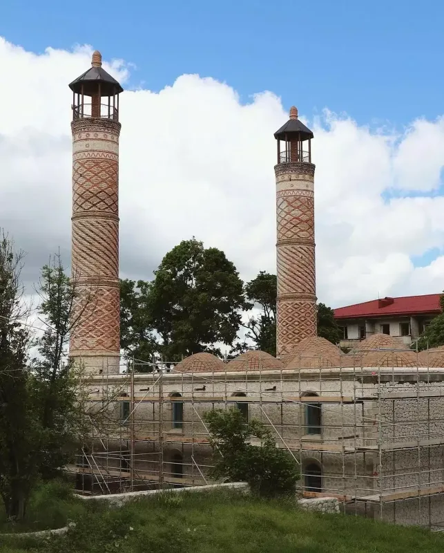 “Sevən sevdiyini Şuşaya aparsın” - Deputat