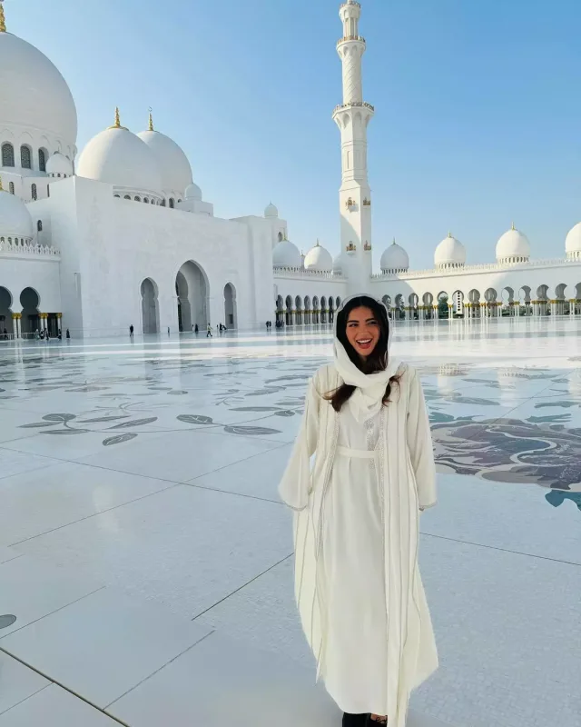 Melisa sevgilisi ilə Şeyx Zayeddə