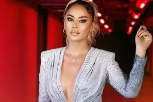 Roza aparıcılığa qayıdır