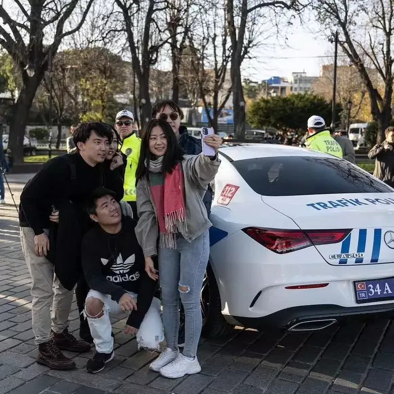 Fenomenlərin avtomobilləri polislərə verildi