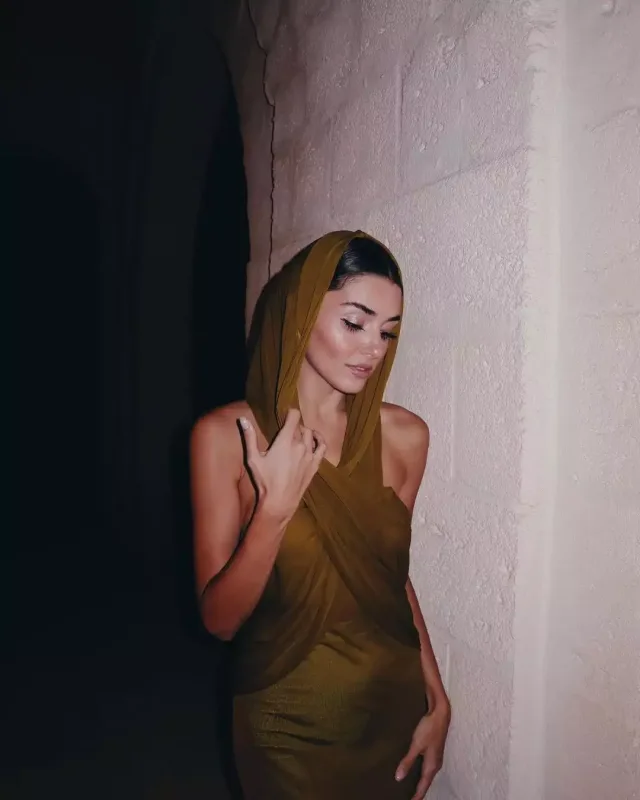 Atatürkü paylaşan Handeylə işbirliyini bitirdilər