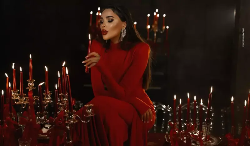 Həmidədən qırmızılı Milad fotoları...