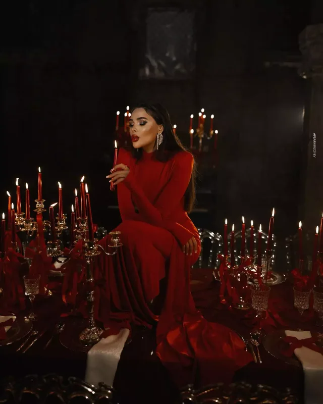 Həmidədən qırmızılı Milad fotoları...