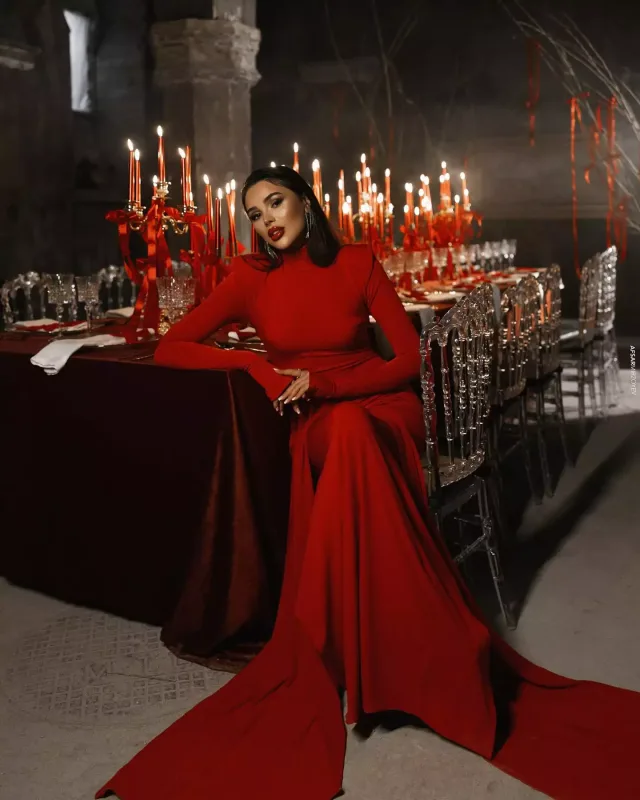 Həmidədən qırmızılı Milad fotoları...