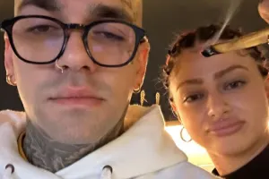 Asya türk reperlə sevgilidir?