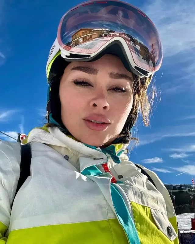 Xatirə qış tətilinə getdi