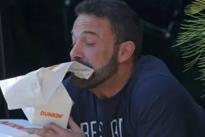 Ben Aflek reklam çəkilişində