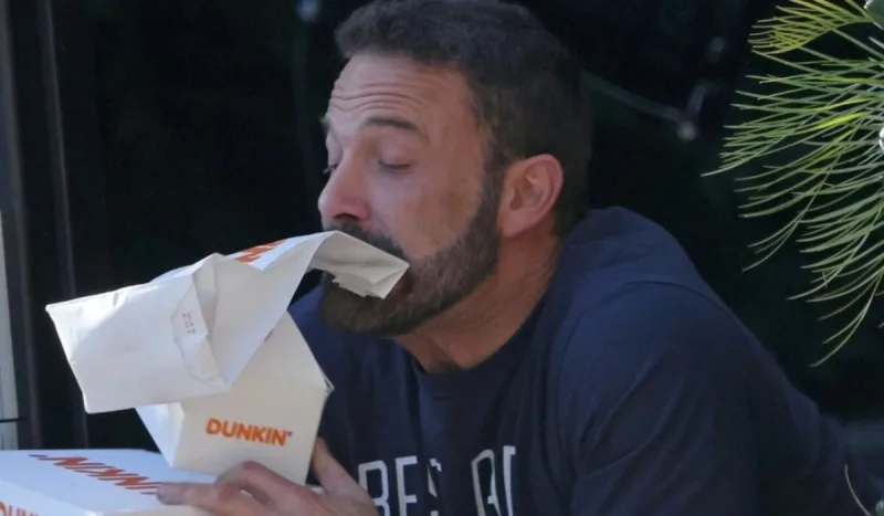 Ben Aflek reklam çəkilişində