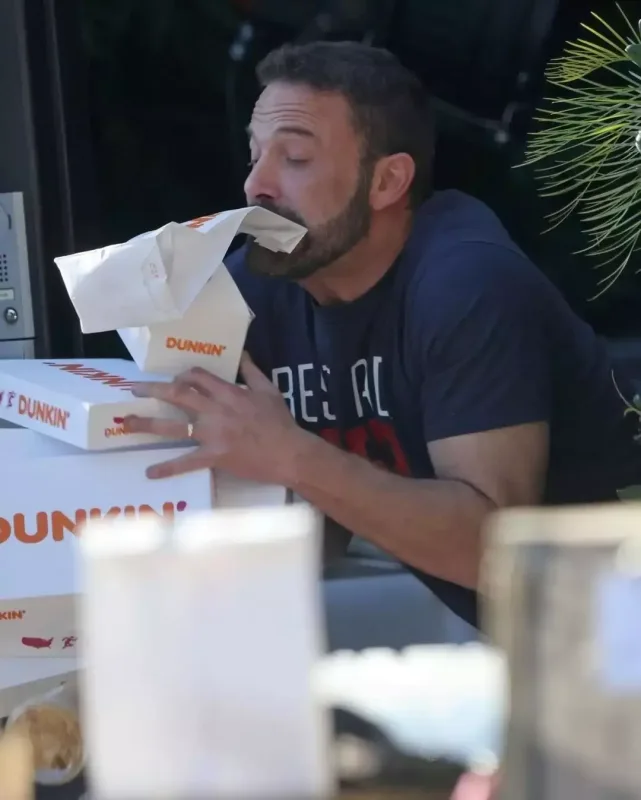 Ben Aflek reklam çəkilişində