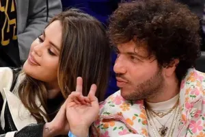 Selena sevgilisi ilə