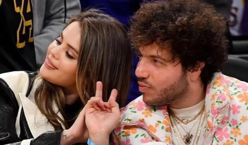 Selena sevgilisi ilə