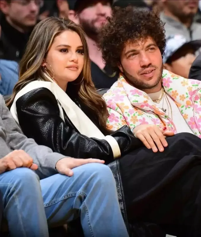 Selena sevgilisi ilə