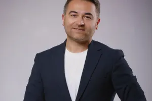 “Bayram günləri parklanma niyə ödənişlə olur ki?