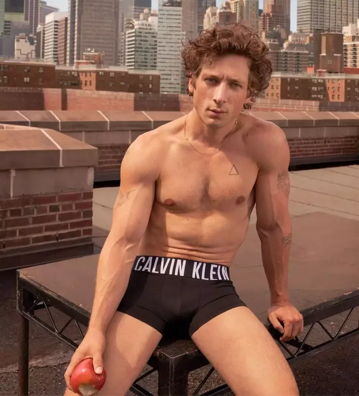 “Calvin Klein”in siması oldu