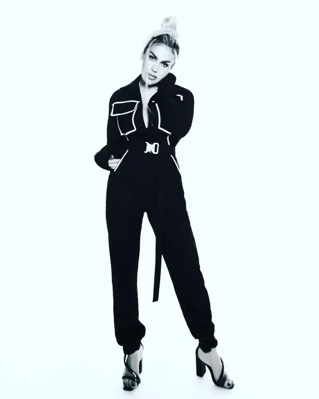 Rəqsanəyə ağır itki!