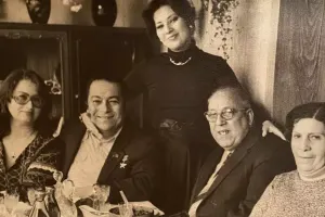 Rəşid Behbudov və ailəsi...