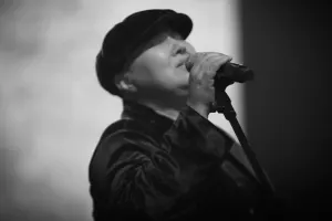 Buza dönmüş şirin çay...