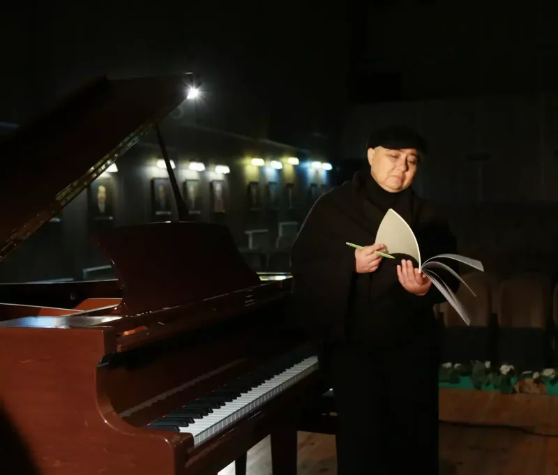 “Heyif səndən, qızım”