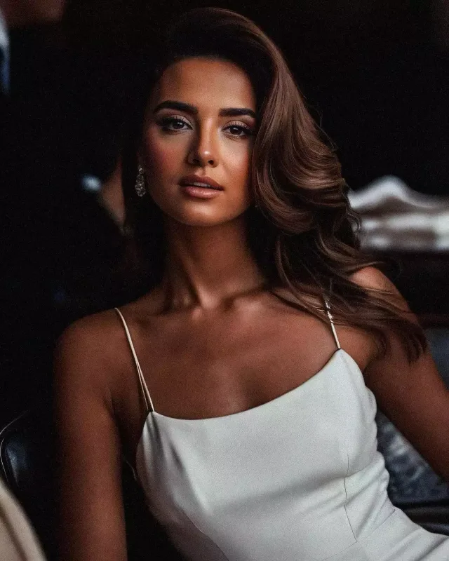 Kəmalənin 10 dollarlıq fotosessiyası…