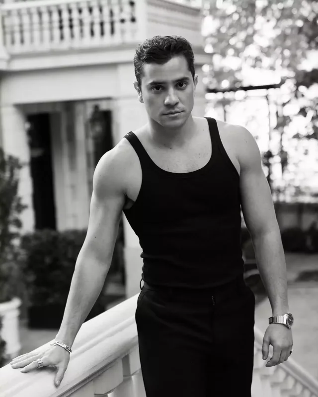 “Elite”in ulduzundan yeni fotolar