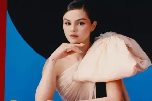 Selena yenə instaqramdan gedir...