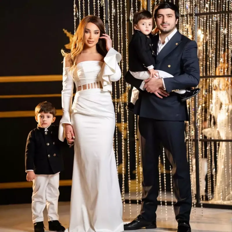 Uzun müddət sonra Muradla foto paylaşdı