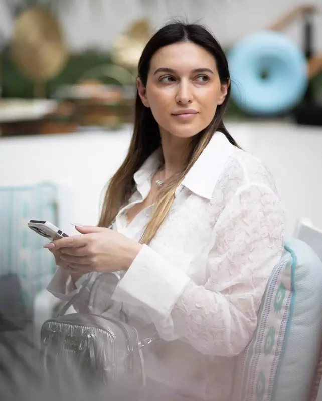 Emin Ağalarovdan bacısı ilə bağlı paylaşım