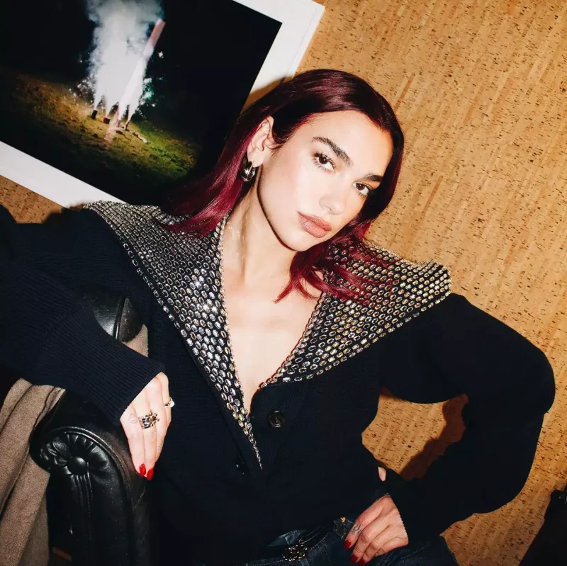 Model sevgilisi ilə öpüşərkən görüntüləndi