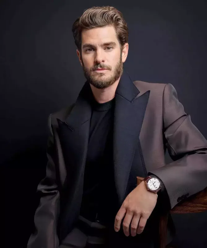 Küçədə öpüşdülər