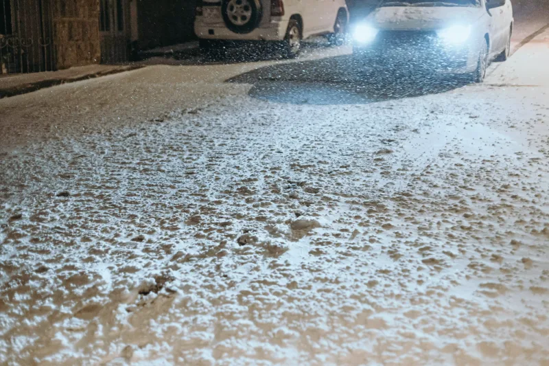 Qara bürünən Bakı küçələri...