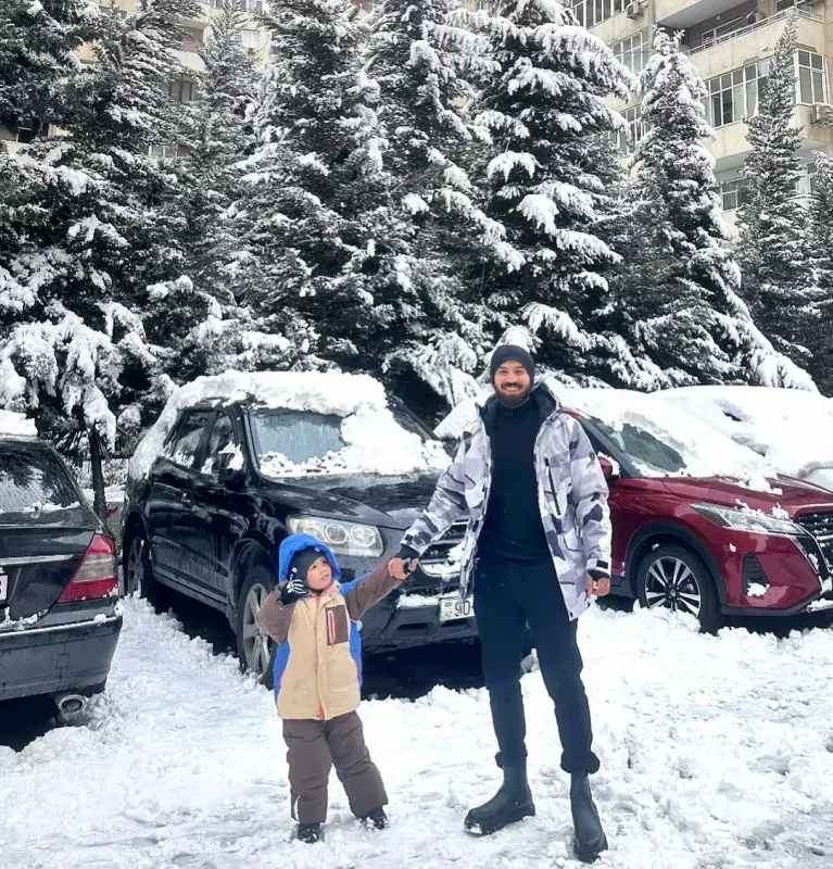 Zamiqdən oğlu ilə fotolar