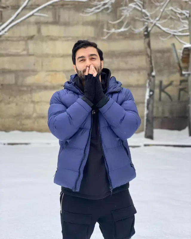 Qarda-boranda məşhurlar...