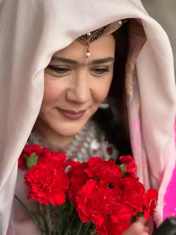 Mehriban Zəki Xurşudbanu Natəvan rolunda