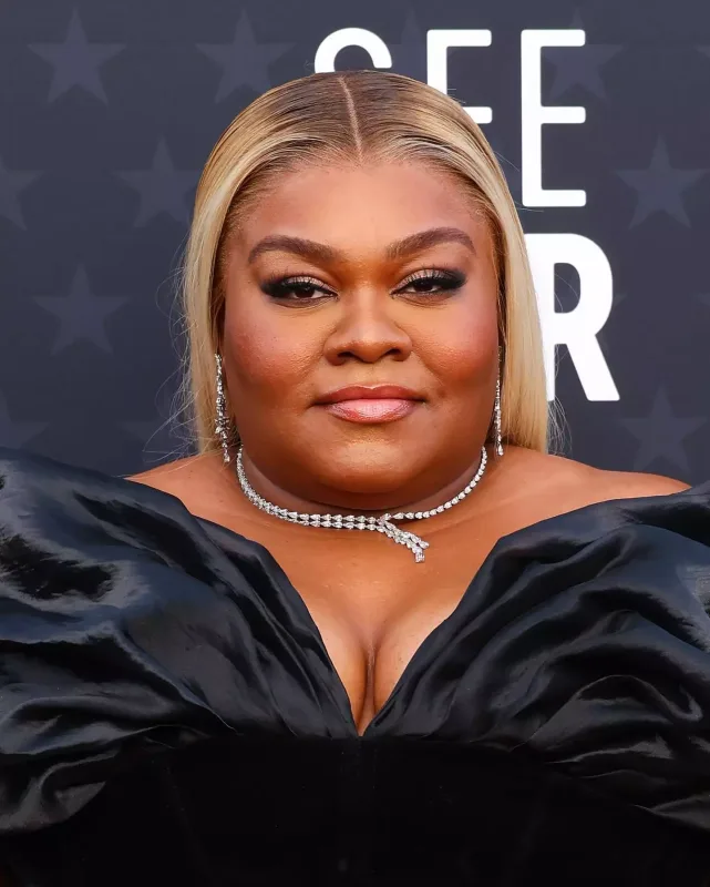 Qırmızı xalının yadda qalanları...