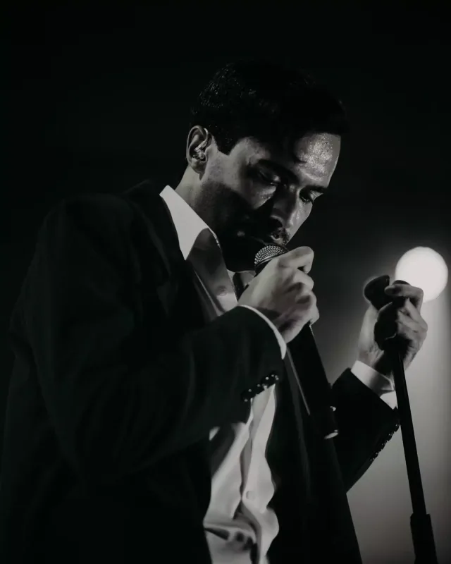 Serenayın sevgilisi Bakıya gəlir