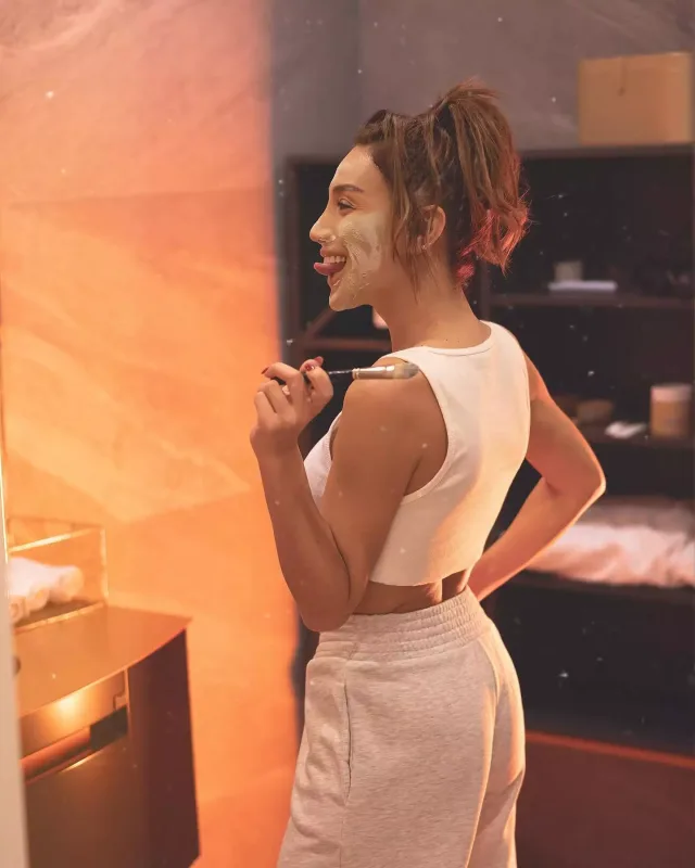 Röya Ayxanın ev halları