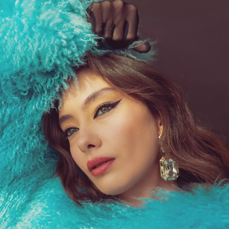 Neslihan Mayamidə qalaya gedəcək